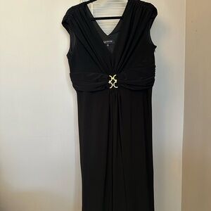 Black dress with accent at waist sz16